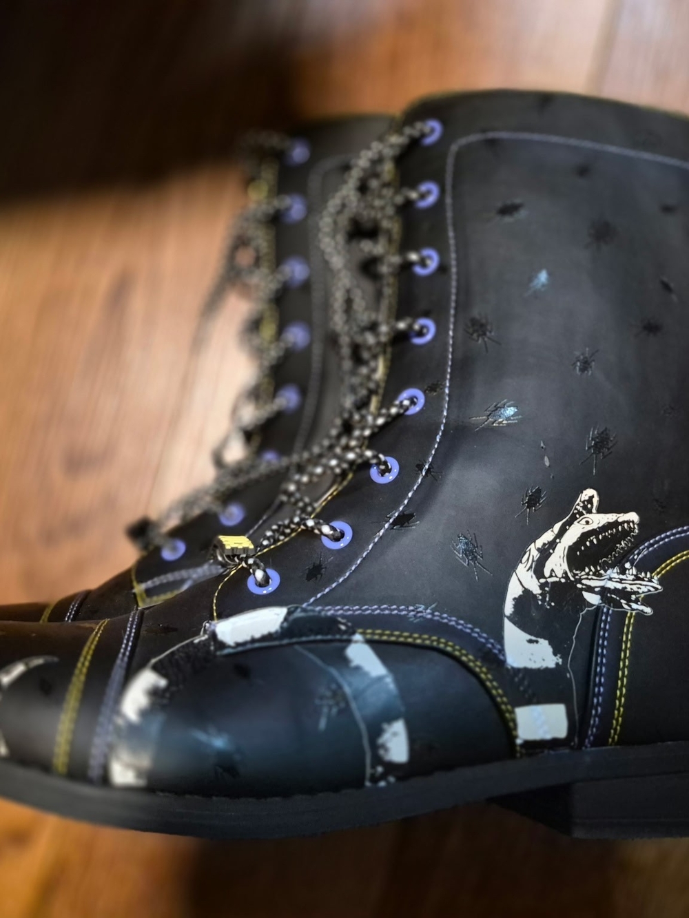 Hot Topic Bettle Juice Sandworm Black Combat Boots. Size 11